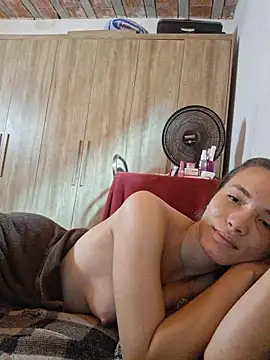 HelenHoltz online show from March 2026 01:51:03 PM