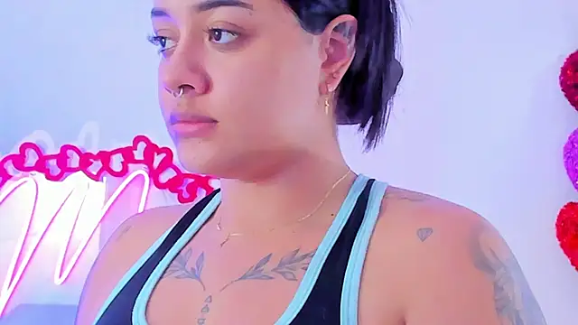 MaddyParisi online show from February 2025 09:05:02 PM