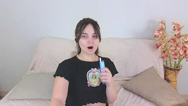 Snapshot of Ellie_Sunset chatting on January 2025 08:41:02 AM Ellie Sunset online show from January 2025 08:41:02 AM