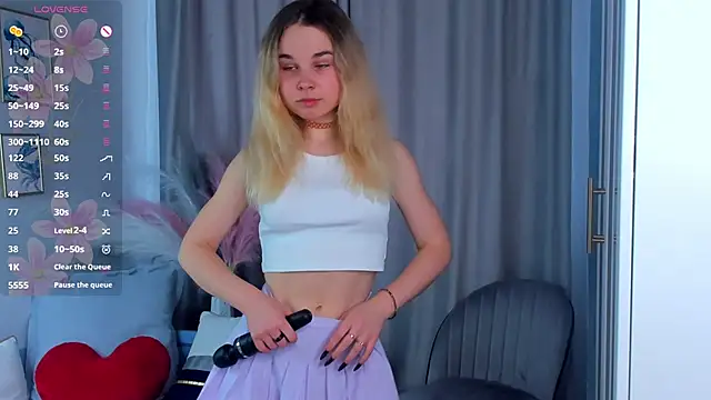 OdetteHarwick online show from October 2025 08:02:02 AM