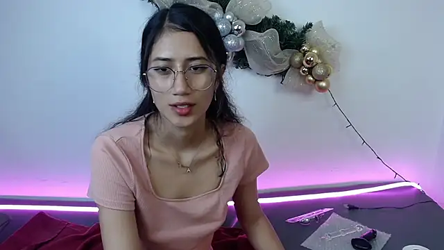 Snapshot of KaitlynLoveCam chatting on January 2025 06:16:01 AM KaitlynLoveCam online show from January 2025 06:16:01 AM