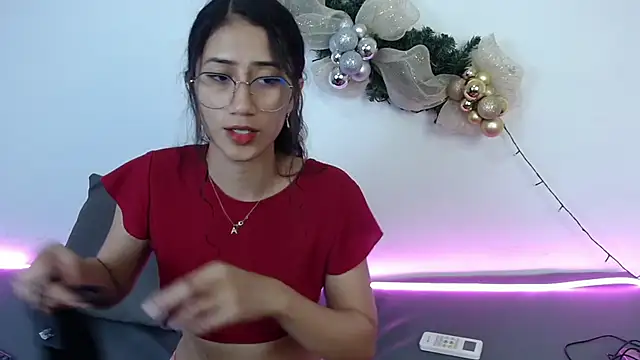 Snapshot of KaitlynLoveCam chatting on January 2025 04:12:02 AM KaitlynLoveCam online show from January 2025 04:12:02 AM