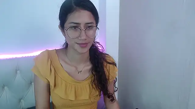 Snapshot of KaitlynLoveCam chatting on January 2025 06:46:02 AM KaitlynLoveCam online show from January 2025 06:46:02 AM