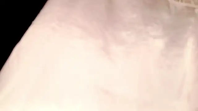 PetiteIvoryQueen19 online show from April 2026 04:46:01 AM