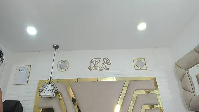 rave connor online show from April 2026 06:58:02 PM