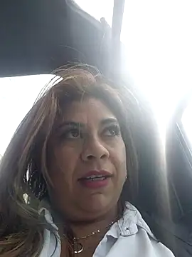 Laura-Hernandez online show from June 2026 02:34:02 PM