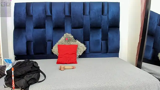 Stefyrossy online show from April 2026 02:00:02 PM