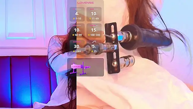 Luna monroe  online show from November 2025 12:00:02 PM