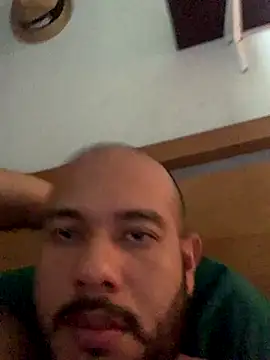 Snapshot of kioluy chatting on September 2025 02:51:02 PM kioluy online show from September 2025 02:51:02 PM