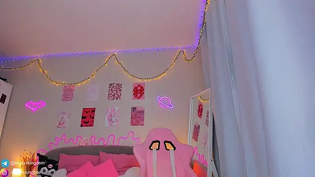 Kate Clover online show from January 2026 06:17:01 AM