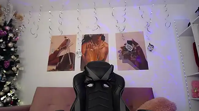 Snapshot of catalinapalencia chatting on December 2024 10:27:02 PM catalinapalencia online show from December 2024 10:27:02 PM