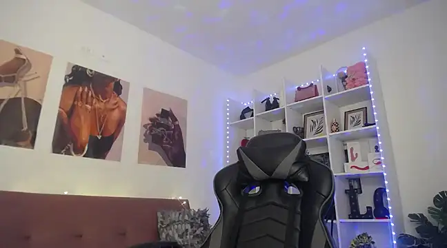 Snapshot of catalinapalencia chatting on January 2025 08:55:01 PM catalinapalencia online show from January 2025 08:55:01 PM