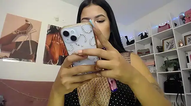 Snapshot of catalinapalencia chatting on January 2025 11:27:01 PM catalinapalencia online show from January 2025 11:27:01 PM