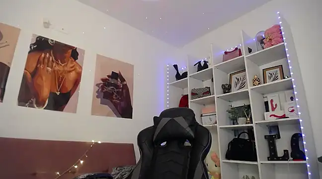 Snapshot of catalinapalencia chatting on February 2025 09:58:01 PM catalinapalencia online show from February 2025 09:58:01 PM