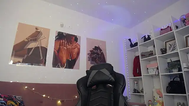 Snapshot of catalinapalencia chatting on February 2025 08:22:01 PM catalinapalencia online show from February 2025 08:22:01 PM