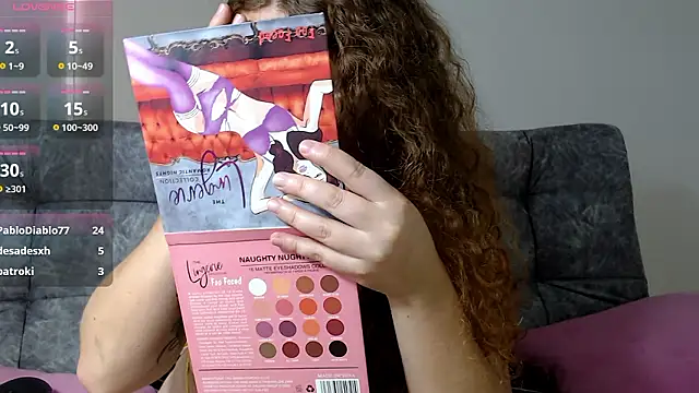 Snapshot of Mia_fooxx_ chatting on December 2024 03:32:01 PM Mia fooxx online show from December 2024 03:32:01 PM