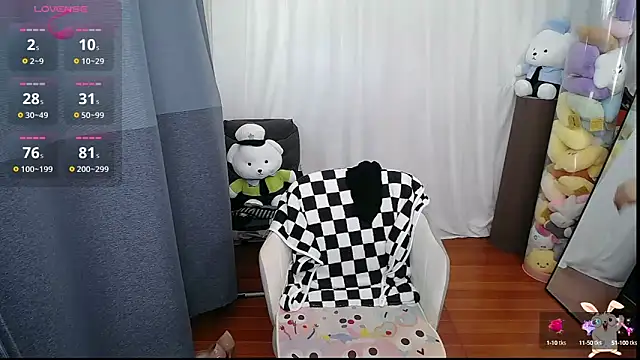 Snapshot of CN-Doudou chatting on September 2025 02:33:02 AM CN-Doudou online show from September 2025 02:33:02 AM