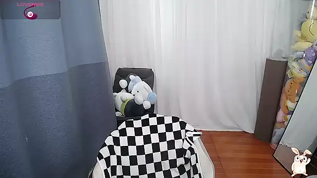 Snapshot of CN-Doudou chatting on September 2025 03:54:01 AM CN-Doudou online show from September 2025 03:54:01 AM