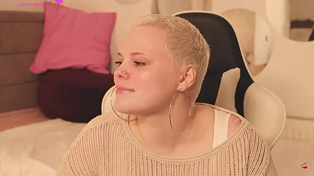 LikaBerry1 online show from March 2026 01:35:02 PM