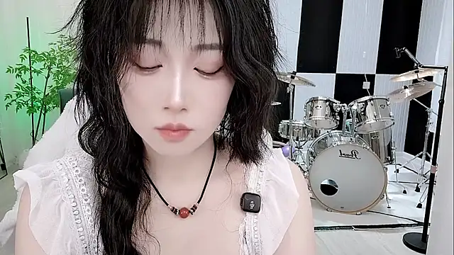 Vaness-a online show from September 2025 02:09:02 PM