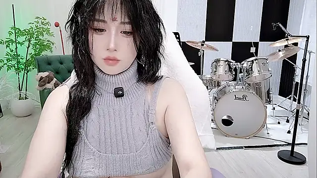 Vaness-a online show from September 2025 08:25:01 PM