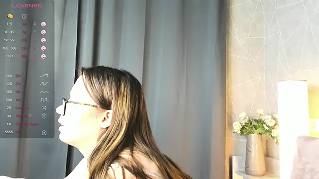 Snapshot of Jessica_Soon chatting on February 2025 07:50:02 AM Jessica Soon online show from February 2025 07:50:02 AM