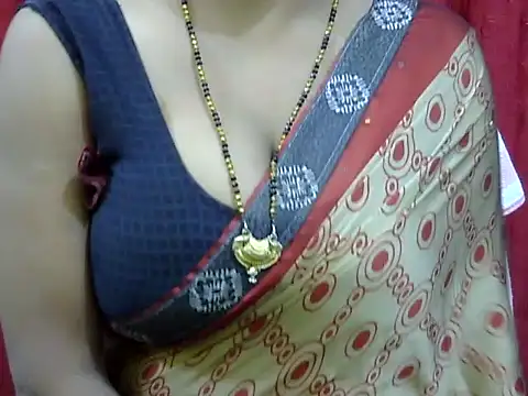 HOT-SEEMAA online show from November 2025 10:34:02 PM