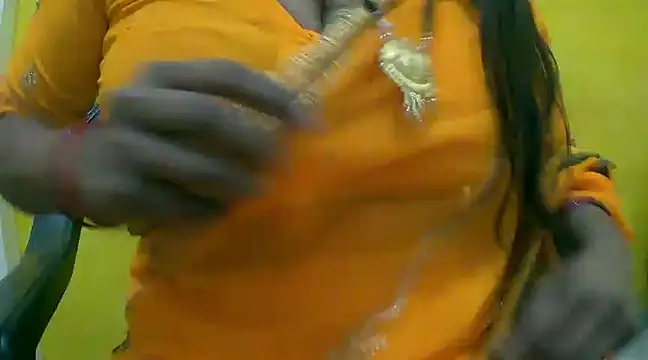 Snapshot of LOVE-SUSHILA chatting on February 2025 10:29:01 AM LOVE-SUSHILA online show from February 2025 10:29:01 AM