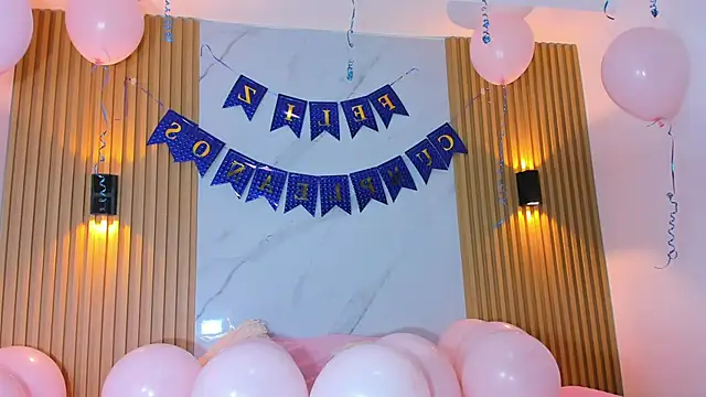 Snapshot of miss_Ari chatting on December 2024 07:11:02 PM miss Ari online show from December 2024 07:11:02 PM