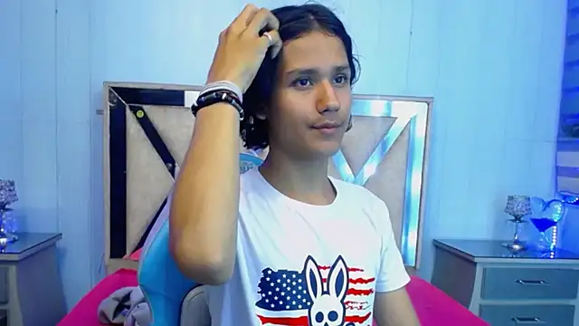 Snapshot of andy_staar chatting on November 2025 08:07:02 PM andy staar online show from November 2025 08:07:02 PM