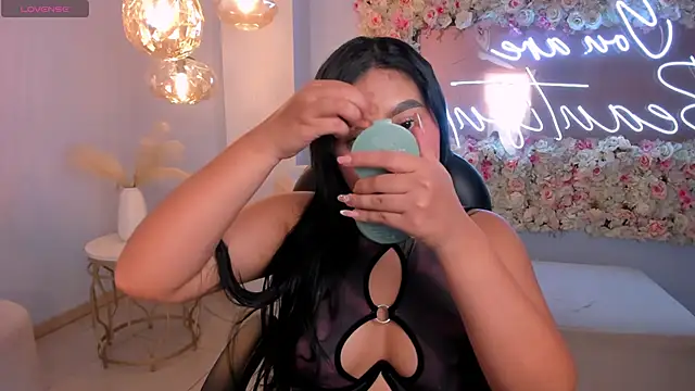 Snapshot of GabriellaLee chatting on November 2025 02:43:02 AM GabriellaLee online show from November 2025 02:43:02 AM