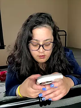 tillymarie34 online show from November 2025 06:01:02 PM