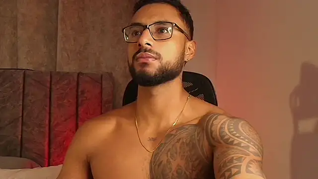 LiamGarcia1 online show from February 2025 12:37:01 AM