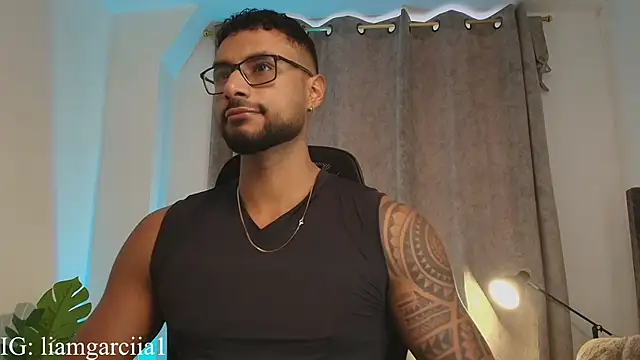 LiamGarcia1 online show from March 2025 01:35:02 PM