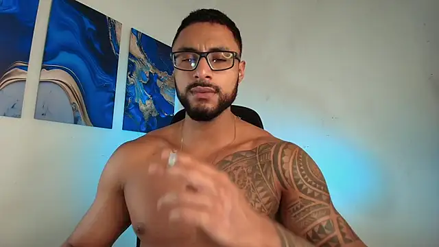 LiamGarcia1 online show from February 2026 06:48:01 PM