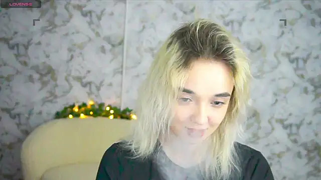 Ashley S online show from April 2026 10:13:02 PM