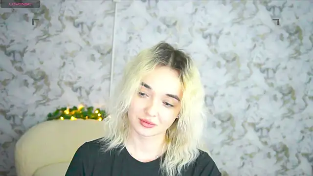 Ashley S online show from April 2026 01:42:02 AM