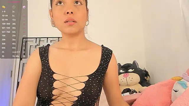 pretty-millie online show from September 2025 03:29:01 AM