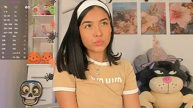 pretty-millie online show from October 2025 06:10:02 AM