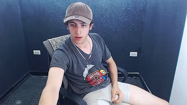 Kerverr  online show from November 2025 07:03:03 PM