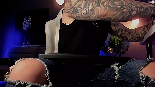 uptomatty online show from June 2026 06:27:01 AM