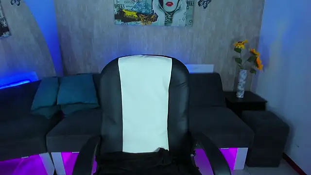 nova sex01 online show from March 2026 11:12:01 AM