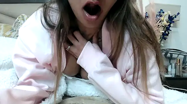 Snapshot of trippy_tina chatting on December 2024 11:34:01 PM trippy tina online show from December 2024 11:34:01 PM