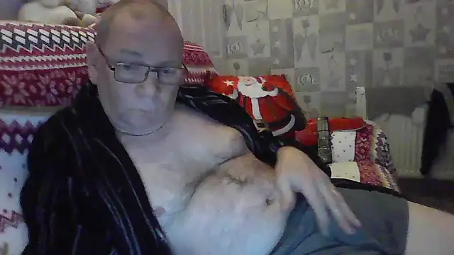 gibbo62 online show from December 2024 12:09:02 AM