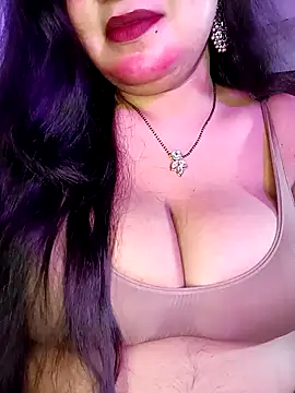 Suhanakhan00 online show from October 2025 11:22:01 AM