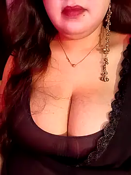 Suhanakhan00 online show from June 2026 09:03:02 AM