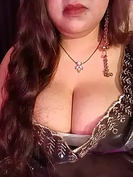 Suhanakhan00 online show from August 2026 10:18:01 AM