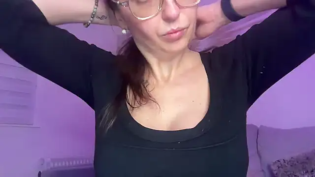 Serena 4you online show from March 2026 06:47:01 PM