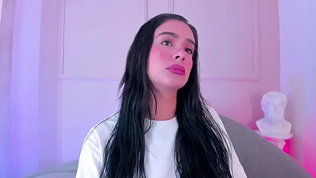 Snapshot of victoria_milann chatting on November 2025 02:39:01 PM victoria milann online show from November 2025 02:39:01 PM