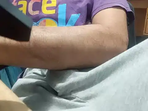 SALLY OMAR  online show from November 2025 06:18:01 PM